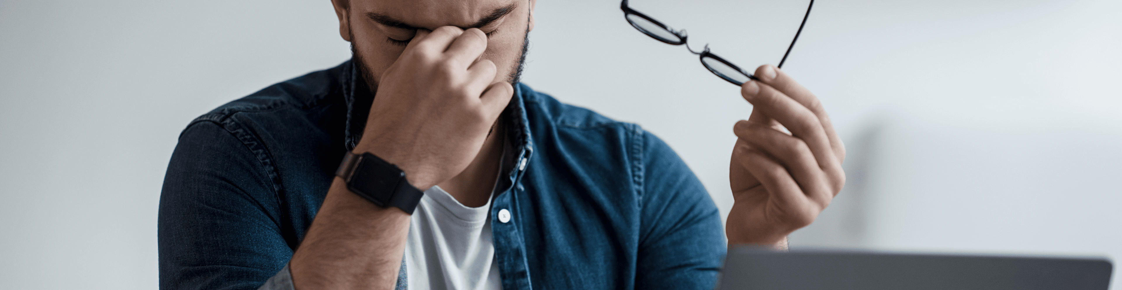 Blaulicht &amp; tiempo de pantalla: Cómo los arándanos pueden proteger tus ojos